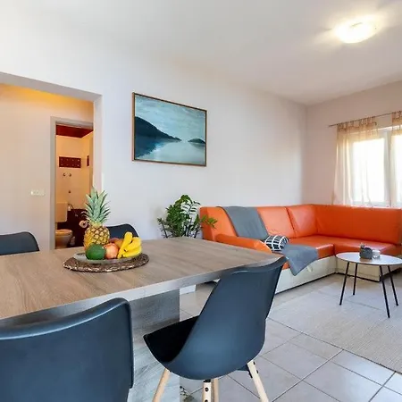 Вилла Erika By Guide