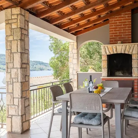 Erika By Guide Вилла Вела-Лука